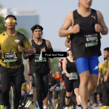 Runner Photo 6481780