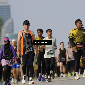 Runner Photo 6481810