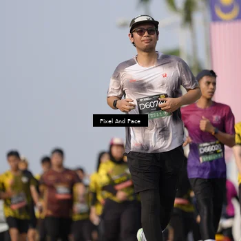 Runner Photo 6481837