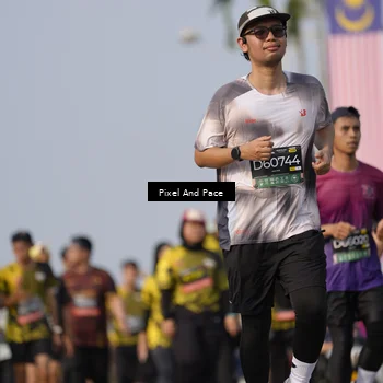 Runner Photo 6481840