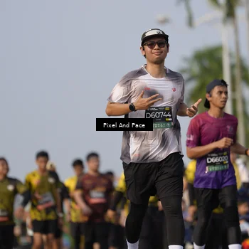 Runner Photo 6481844