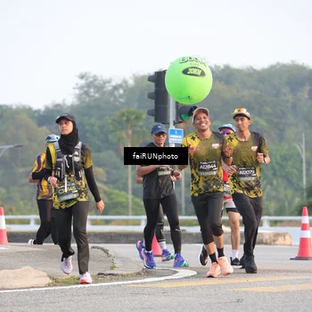 Runner Photo 6481881