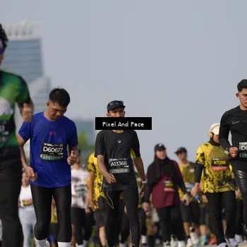 Runner Photo 6481919