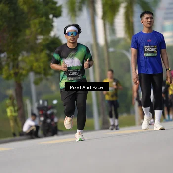 Runner Photo 6481932
