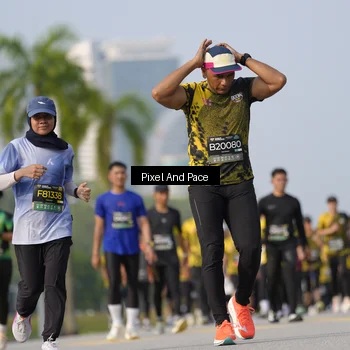 Runner Photo 6481959
