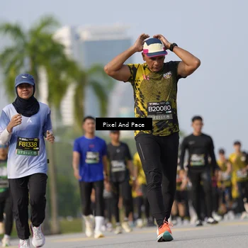 Runner Photo 6481988