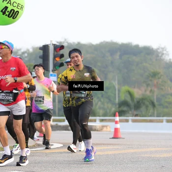 Runner Photo 6481990