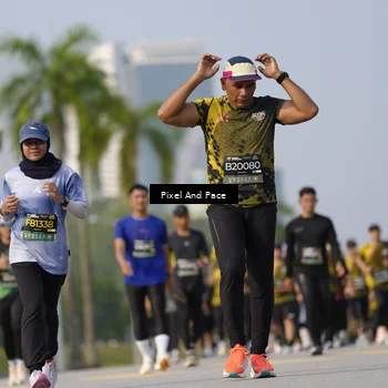 Runner Photo 6481994