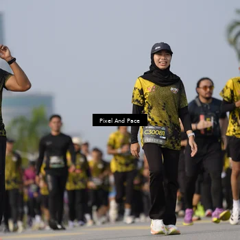 Runner Photo 6482002