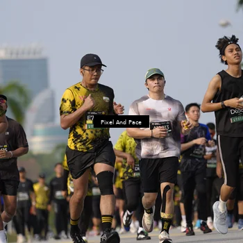 Runner Photo 6482010