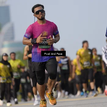 Runner Photo 6482033