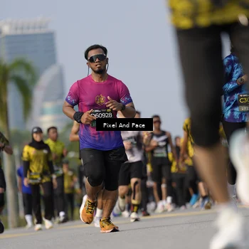 Runner Photo 6482038
