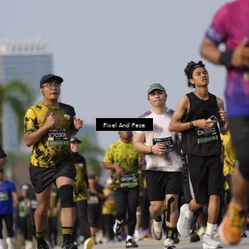 Runner Photo 6482040