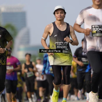 Runner Photo 6482054