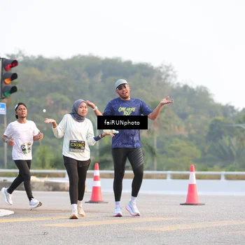 Runner Photo 6482082