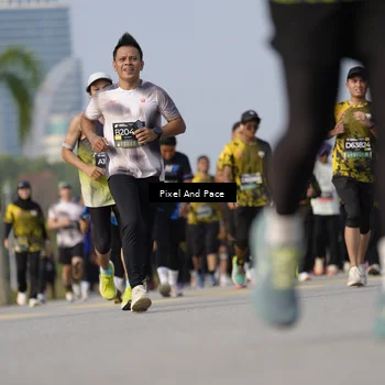 Runner Photo 6482084