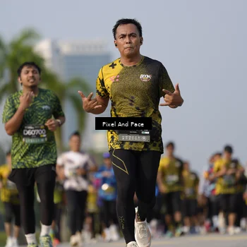 Runner Photo 6482096