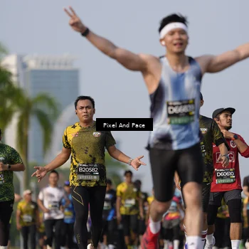 Runner Photo 6482121