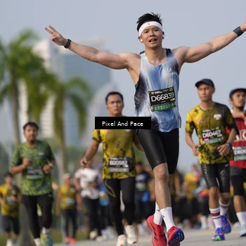 Runner Photo 6482122