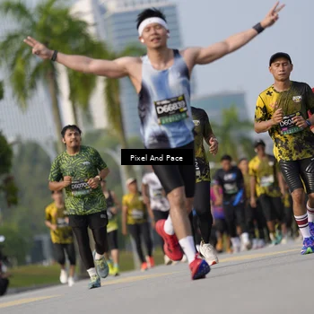 Runner Photo 6482155