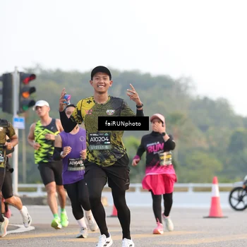 Runner Photo 6482200