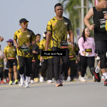 Runner Photo 6482223