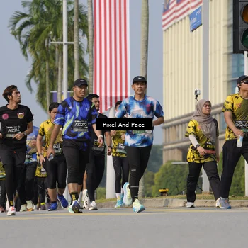 Runner Photo 6482302