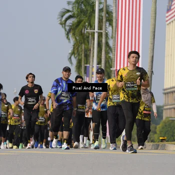 Runner Photo 6482314