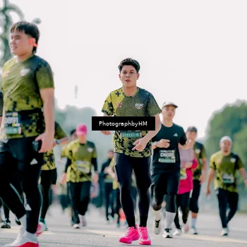 Runner Photo 6482400