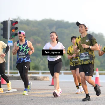 Runner Photo 6482496