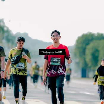 Runner Photo 6482623