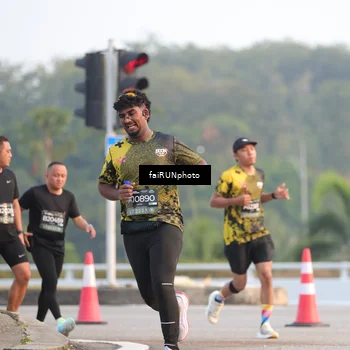Runner Photo 6482629