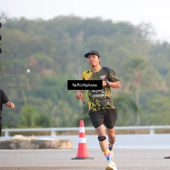 Runner Photo 6482663
