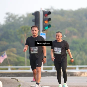 Runner Photo 6482666