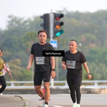 Runner Photo 6482687