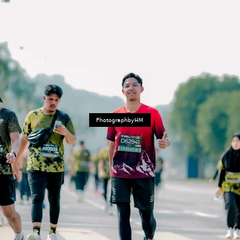 Runner Photo 6482709
