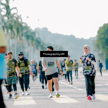 Runner Photo 6482788