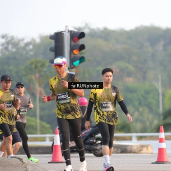 Runner Photo 6482858