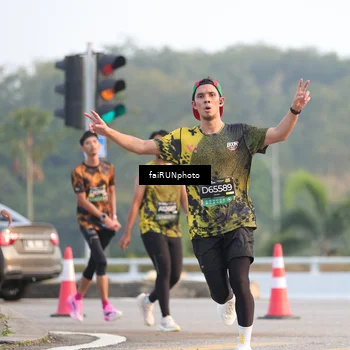 Runner Photo 6482958
