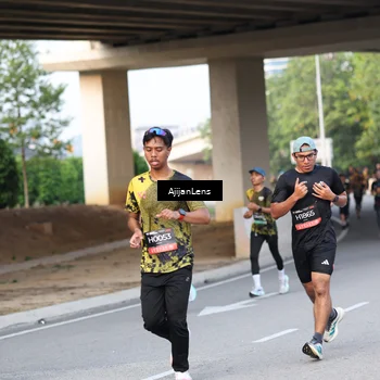 Runner Photo 6483013