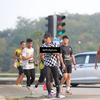 Runner Photo 6483019