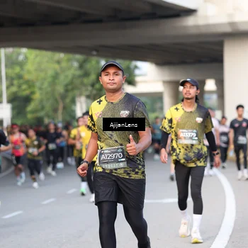 Runner Photo 6483024