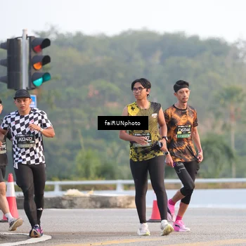 Runner Photo 6483025