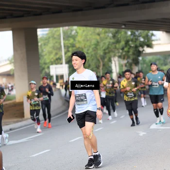 Runner Photo 6483044