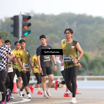 Runner Photo 6483055