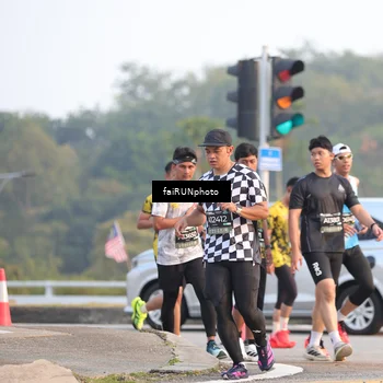 Runner Photo 6483058