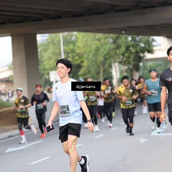 Runner Photo 6483066