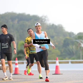 Runner Photo 6483087