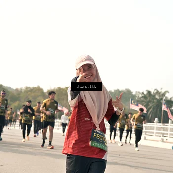 Runner Photo 6483099