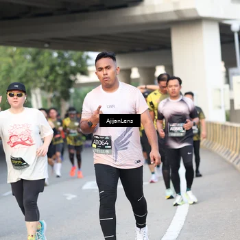 Runner Photo 6483108